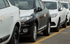 10 Coches Populares con el Menor Consumo de Combustible