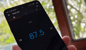 Radio AM/FM: Música Sin Límites