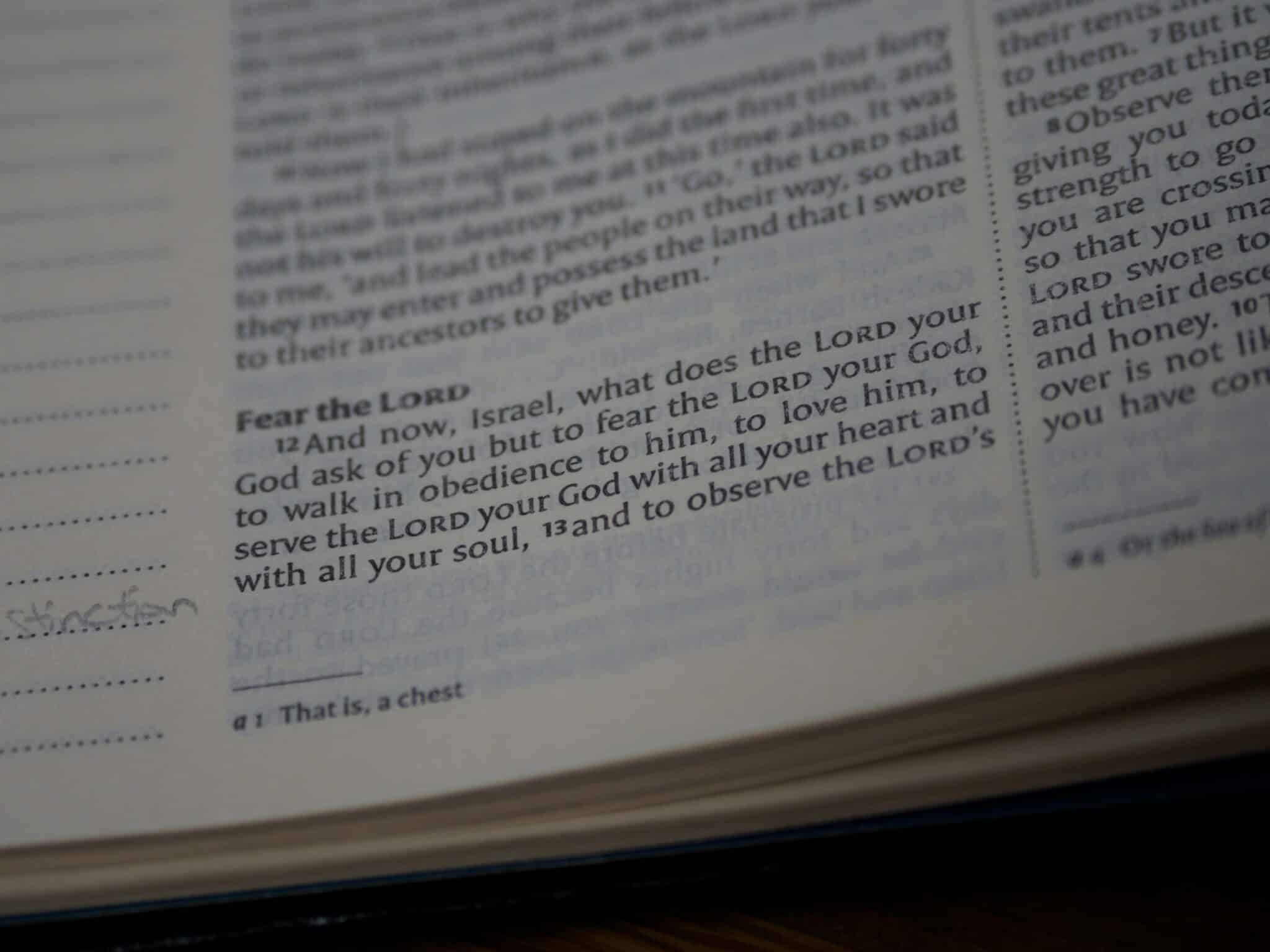 Versículos Bíblicos en Tu Pantalla de Bloqueo