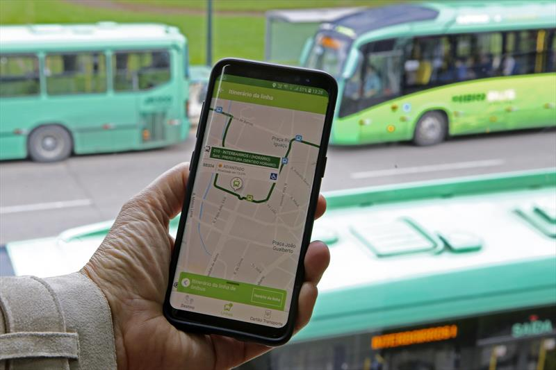 Planea tus viajes urbanos con horarios de autobús exactos