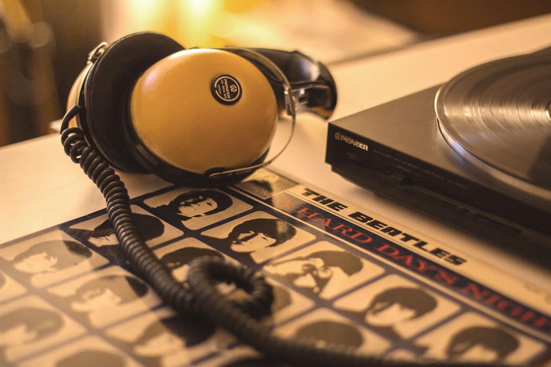 App para escuchar canciones clásicas y retro
